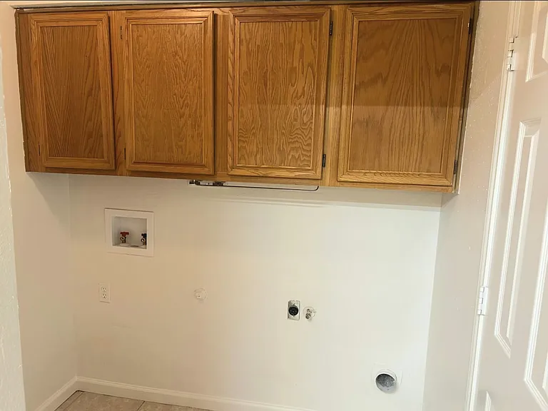 801 Summit Dr — Photo 14