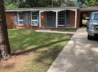 421 Barclay Ave, Fairhope, AL 36532