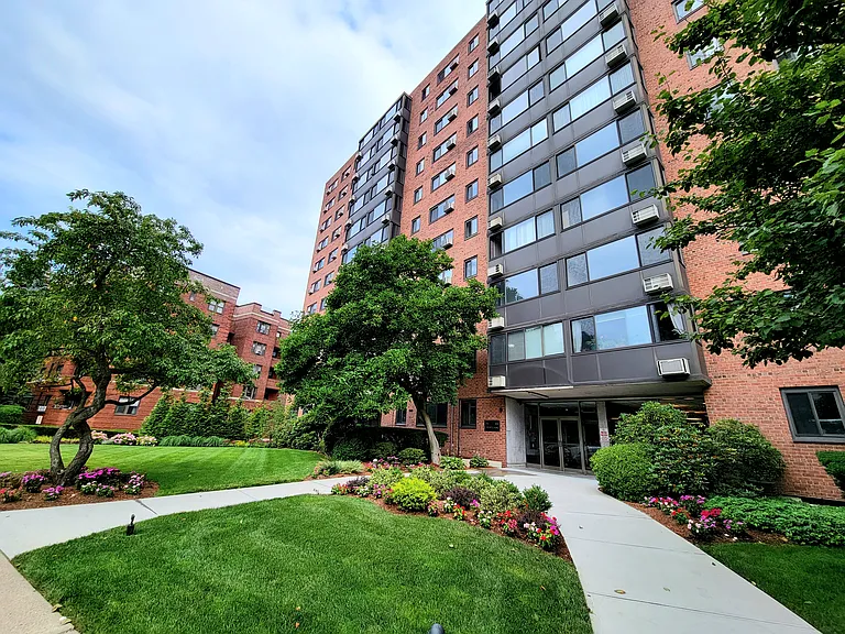 90 Prospect Ave #2D — Photo 15