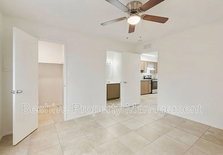 1634 E Monroe St #2 — Photo 14