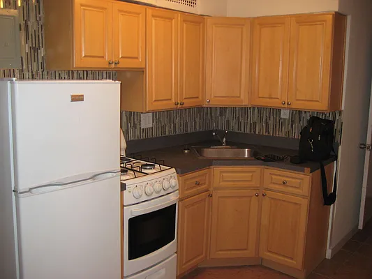 Rented by Magnone Real Estate | media 31