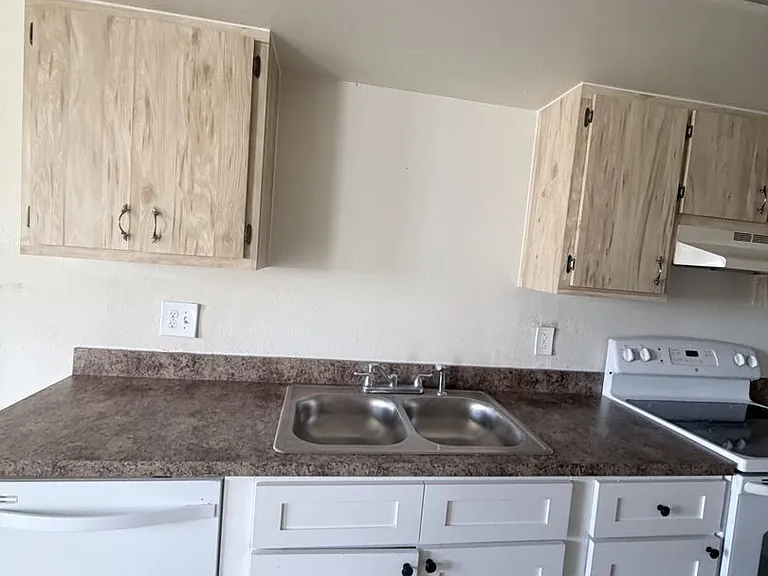 5004 Chiquita Blvd S — Photo 22