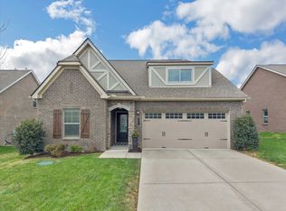 562 Oakvale Ln, Mount Juliet, TN 37122
