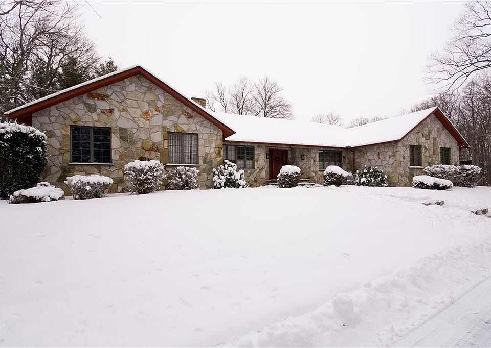 1st image of 230 Beechwood Dr