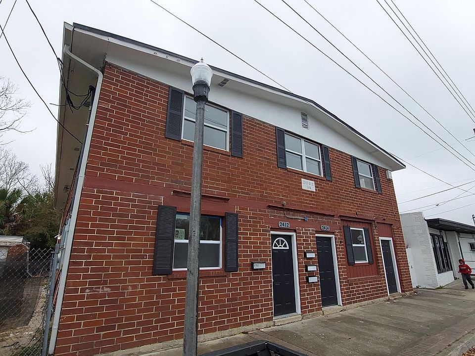 1st image of 2412 N Myrtle Ave #1
