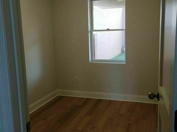 3rd image of 332 Bond St #1
