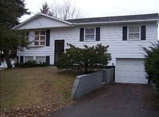 1 Linton Ave, Albany, NY 12205