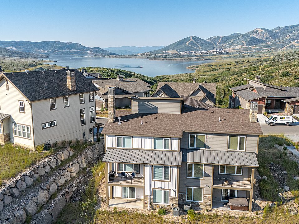 Exterior with Jordanelle Reservoir