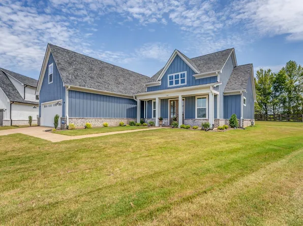 265 Highland Park Cv, Oakland, TN 38060