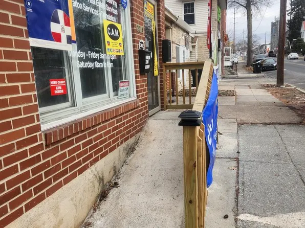 2014 Derry St, Harrisburg, PA 17104