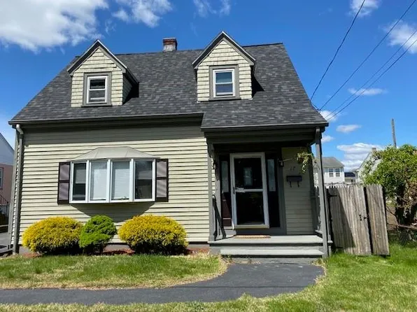17 Fleming St, East Providence, RI 02914