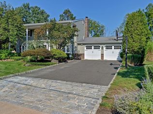 17 Quebec Rd, Marlboro, NJ 07746