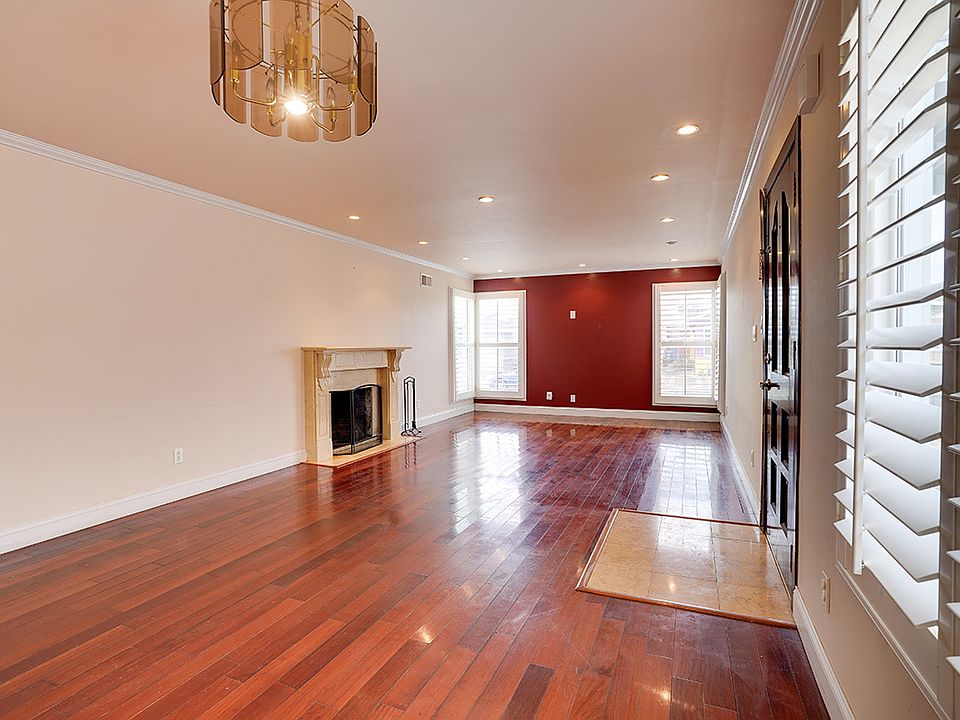 1st image of 62 Carmel Ave