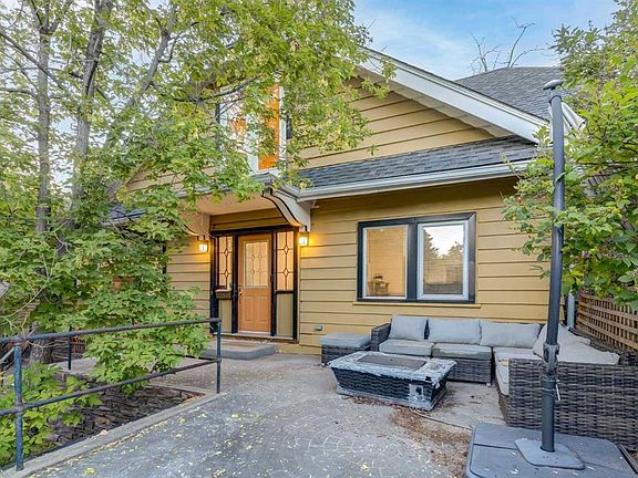 3rd image of 1424 Premier Way SW