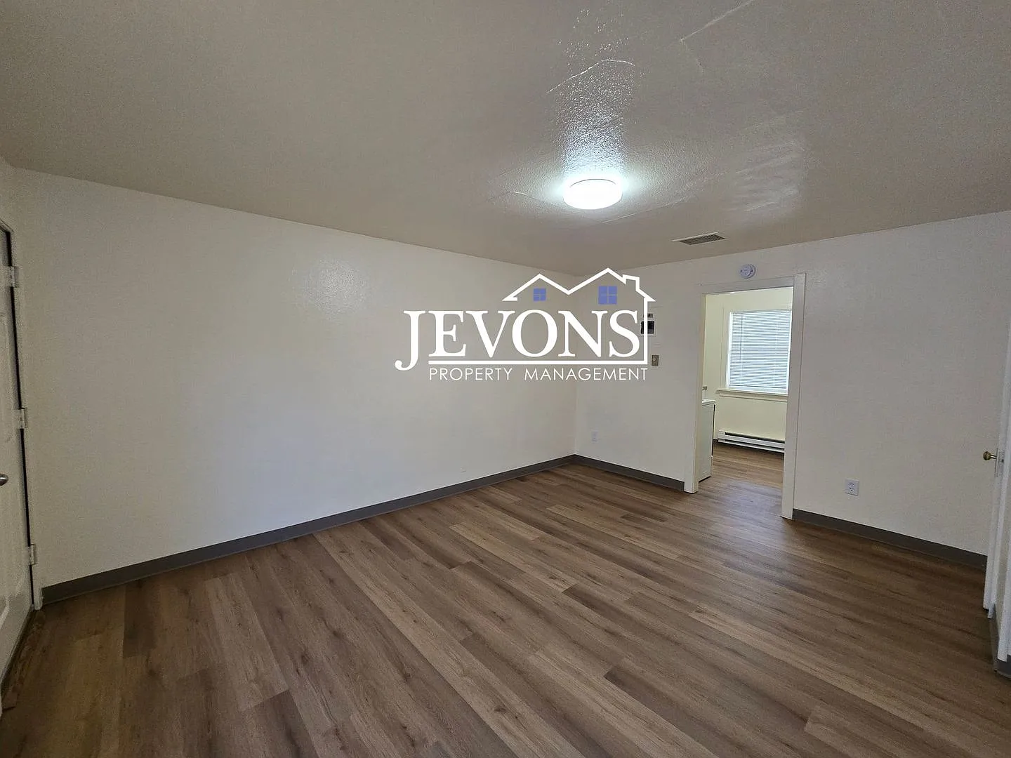 301 S 2nd St Yakima, WA 98901 — Photo 4
