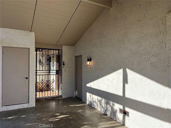 4th image of 2304 Carrotwood Dr