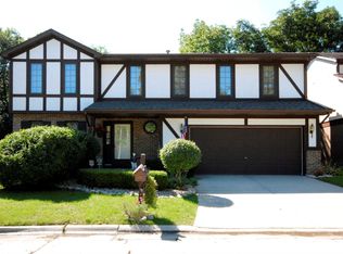 3130 Cottonwood Ct, Highland Park, IL