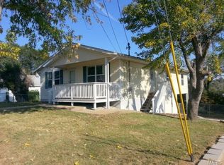 318 Kingston St, De Soto, MO 63020
