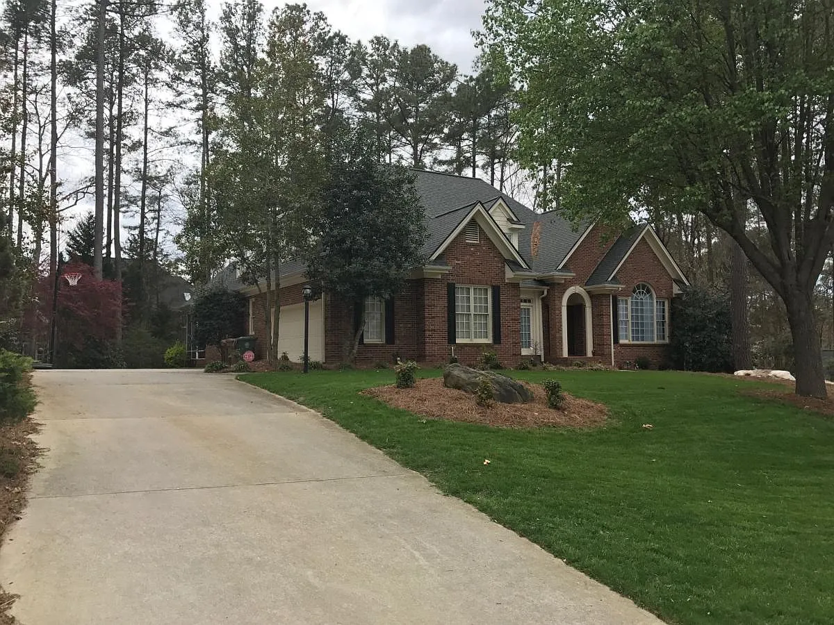 Front of House - 205 Tynemouth Dr