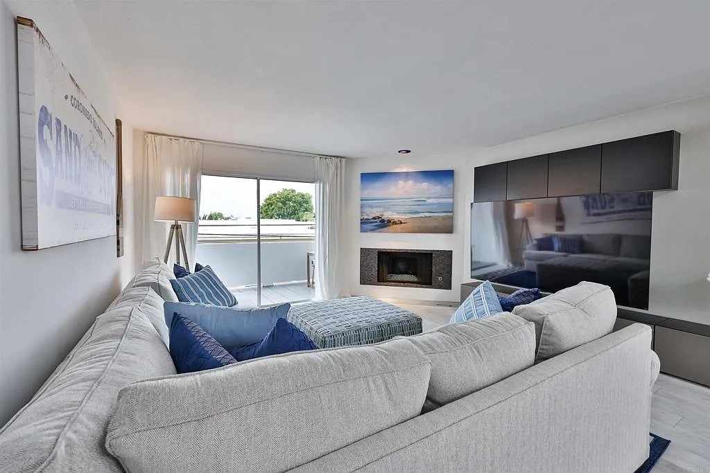 2 bed, 2.5 bath, 1529 sqft, $6,000 — Photo 1