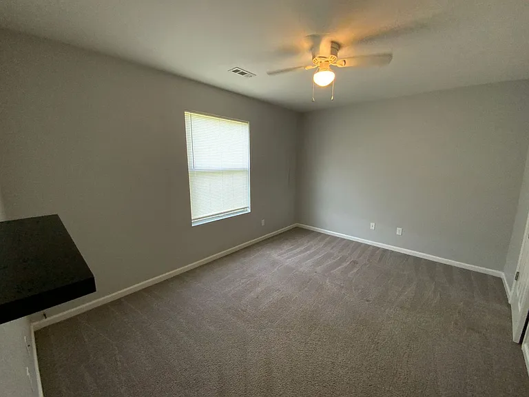 4621 - 4623 W Bainbridge Dr — Photo 10
