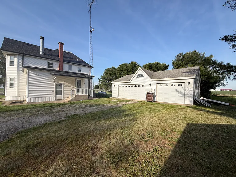 6281 E 5000n Rd — Photo 38
