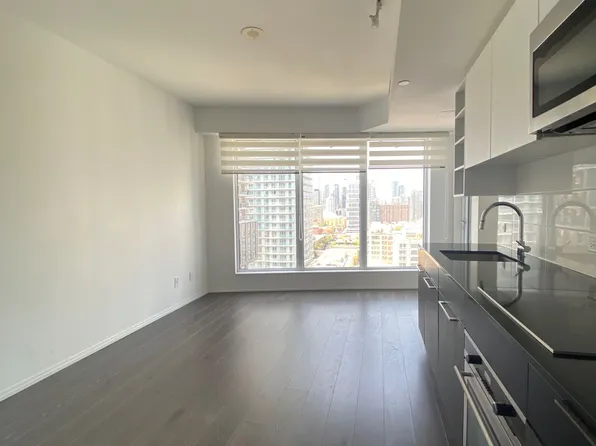 68 Shuter St Unit 2709, Toronto, ON M5B 0B4