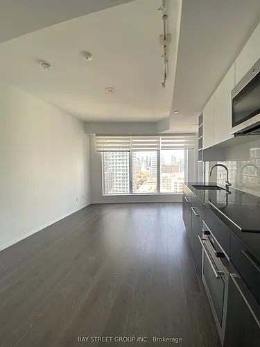 68 Shuter St #2709 Photo 1