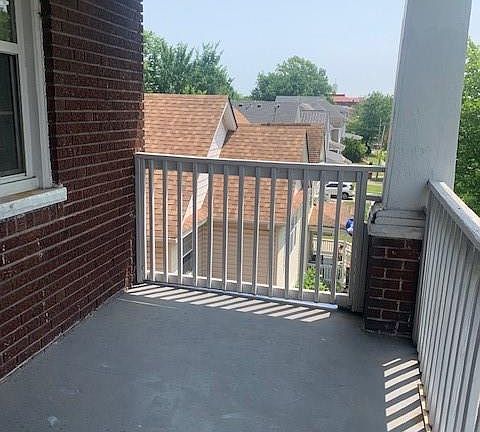 4th image of 630 W 34th St APT 6