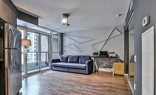 525 Wilson Ave Photo 1