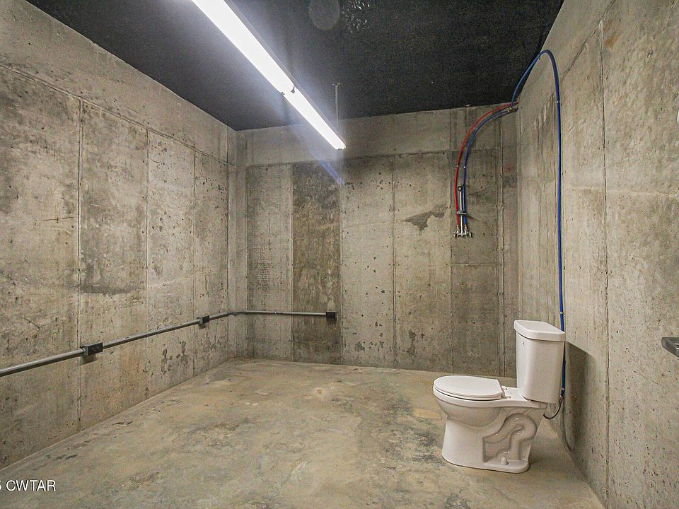 28th image of this home