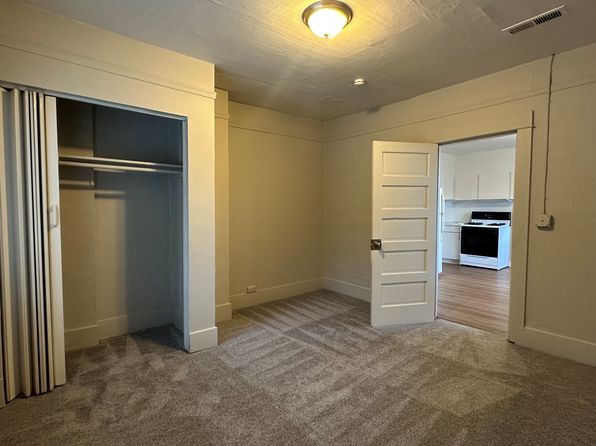 3837-3843 23rd Ave SW