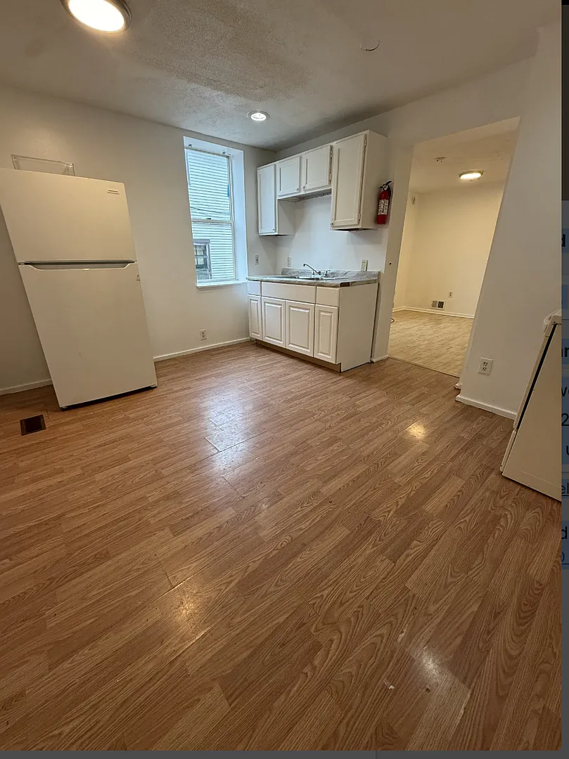 3148 McClure — Photo 2