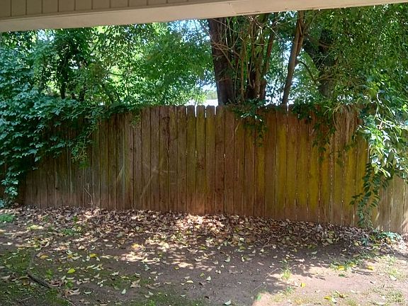 3rd image of 545 Versailles Blvd APT B
