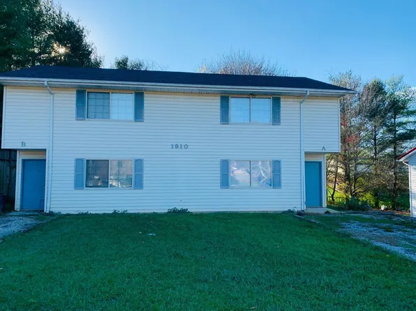 1910A Fletcher Ave, Radford, VA 24141
