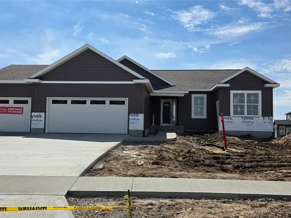 1985 Royal Oak Ridge Rd, Marion, IA 52302