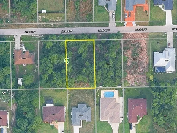 3209 22nd St SW, Lehigh Acres, FL 33971