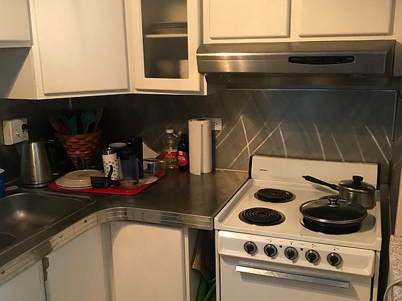 3rd image of 1121 Ogden St APT 304