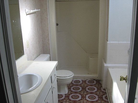 4th image of 4101 Sherwood Dr N
