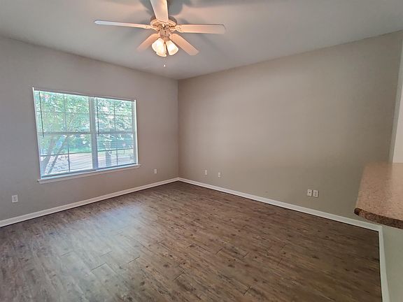 3rd image of 1231 Lake Ave #2