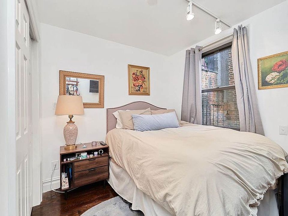 2nd image of 226 W 13th St APT 6
