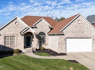 10108 Springhurst Gardens Cir, Louisville, KY 40241