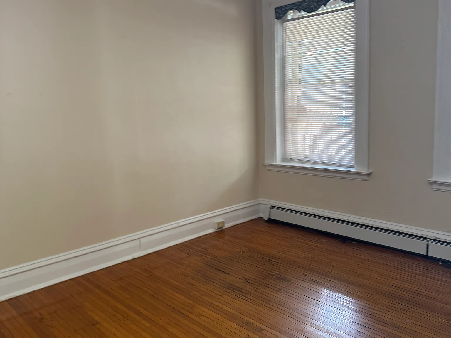 1 bed, $1,300 — Photo 2