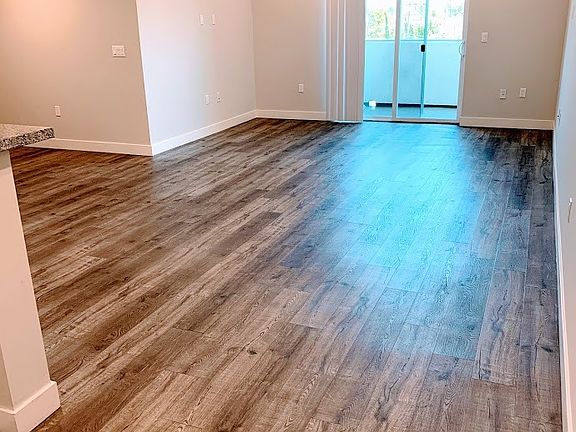 5th image of 14333 Roscoe Blvd #11210295