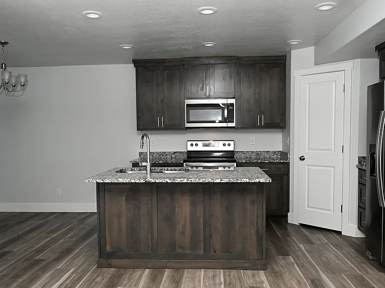 2041 N 380 E #1 — Photo 7
