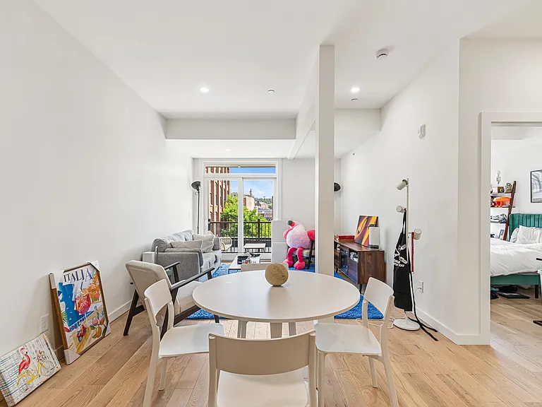 71 Richmond St #4B — Photo 10