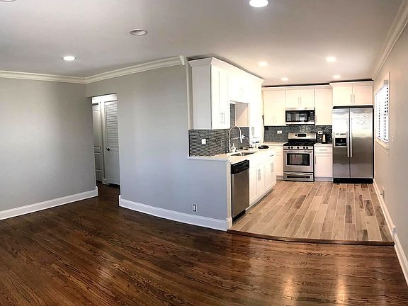4th image of 9040 S 51st Ave