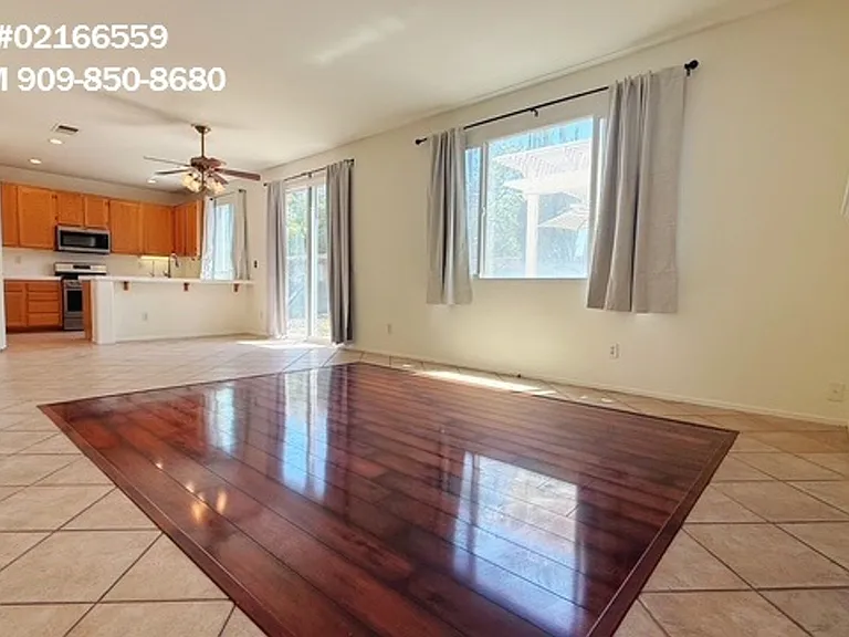 7371 Correspondence Dr — Photo 2