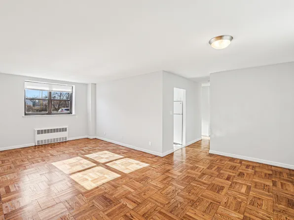 Harbor House, 3 Davenport Ave, New Rochelle, NY 10805