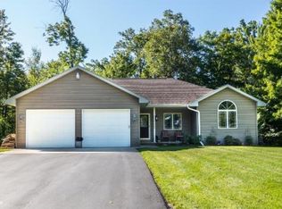 W1133 Reformatory Rd, Seymour, WI 54165